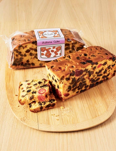 Bramble Set of 2 Sultana Cakes