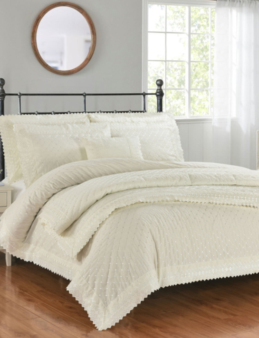 Richmond Broderie Quilt Cover Set
